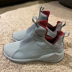 Puma Women’s Sneakers (Size 6.5)